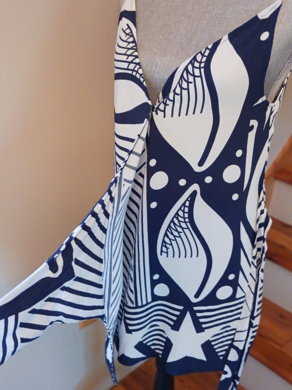 Farm Rio blue and white print mini wrap dress - Picture 5 of 9